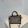 CinvaiKrose包包女包輕奢侈托特包女品牌手提女士包新款2026斜挎包圣誕節禮物 棋盤(pán)黑格-大號 曬單實(shí)拍圖