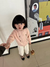 幼歌（YOUGE）春新品嬰幼兒純棉手工鉤花清新毛衣長(cháng)袖中小童圓領(lǐng)開(kāi)衫 煙灰粉 100 cm 曬單實(shí)拍圖