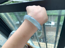 冰種晴水飄花翡翠手鐲緬甸玻璃種翡翠處理玉石圓條玉鐲子女貴妃鐲 55尺寸帶禮盒 曬單實(shí)拍圖