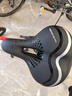 大行自行車(chē)充氣坐墊p8k3配件公路車(chē)山地車(chē)加寬減震座椅d5舒適座鞍 充氣坐墊【黑色】 曬單實(shí)拍圖