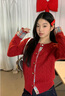 哈魯迪新年紅色毛衣刺繡假兩件2025冬季新款設計感韓系上衣針織衫外套女 紅色 (90-120斤） 均碼 （90-120斤） 曬單實(shí)拍圖