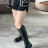 達芙妮V口不過(guò)膝長(cháng)筒靴女2025新款秋季厚底英倫風(fēng)騎士靴長(cháng)靴 黑色 38 曬單實(shí)拍圖
