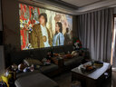 影智由2026新款A50S智能投影儀家用4K8K解碼白天超高清家庭影院便攜云臺客廳臥室宿舍無(wú)線(xiàn)投屏電視投影機 升級智能款-8K極清解碼丨全自動(dòng)對焦校正丨金屬云臺 曬單實(shí)拍圖