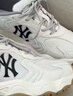 MLB官方老爹鞋男鞋子 網(wǎng)面運動(dòng)鞋透氣跑鞋情侶休閑鞋女鞋潮3ASHW075N 紐約洋基隊/米白色 42 (265mm) 曬單實(shí)拍圖