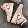 Air 喬 1 Mid AJ1 粉白 中幫 復古籃球鞋男女鞋板鞋 BQ6472-620 Air 喬 1 Mid AJ1 粉白 中幫 復古 BQ6472-620 36 曬單實(shí)拍圖