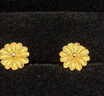 中國黃金（CHINA GOLD）小雛菊黃金耳釘女時(shí)尚足金花朵耳飾耳針周年婦女節禮物送老婆女友 小雛菊耳釘【一對】約0.8g 曬單實(shí)拍圖