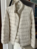 優(yōu)衣庫女裝高級輕型羽絨茄克/輕暖便攜排骨羽絨478572 469869 478572/01乳白色 M 曬單實(shí)拍圖
