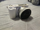 索尼（SONY）ZV-E10微單相機 Vlog美顏神器半畫(huà)幅直播4K視頻 側翻液晶屏數碼相機 ZV-E10K 白色輕裝旅拍套裝 曬單實(shí)拍圖