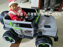 韋尼坦克300兒童電動(dòng)車(chē)四輪越野車(chē)雙人男女寶寶遙控玩具大人可坐童車(chē) 旗艦+灰色+皮座+發(fā)光軟輪+12V14A超威電瓶 曬單實(shí)拍圖