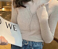 產(chǎn)后針織打底衫哺乳衣秋冬內搭緊身v領(lǐng)毛衣新款喂奶衣修身上衣 白色(不哺乳常規款女裝) 均碼(85-135) 曬單實(shí)拍圖
