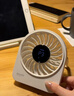 Aecooly艾酷力元氣桌面小風(fēng)扇超輕音手持迷你便攜式靜音電風(fēng)扇小型USB充電臺式戶(hù)外露營(yíng)宿舍辦公室家用 皓月白丨2000mAh 輕音低噪 曬單實(shí)拍圖