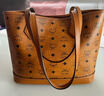 MCM【春夏新品】 全新Visetos LIZ小號購物袋托特包 干邑色 小號 曬單實(shí)拍圖