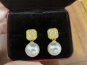 福來(lái)島黃金耳釘女款足金新款古法實(shí)心時(shí)尚繁星莫桑石貝珠鑲嵌耳飾 工費：693元 4.84克 曬單實(shí)拍圖