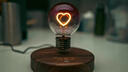 磁懸浮愛(ài)心燈泡桌面擺件創(chuàng  )意氛圍夜燈浪漫生日禮物女友情人節禮品 常規-懸浮愛(ài)心燈泡-圓底 曬單實(shí)拍圖