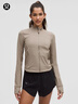lululemon丨Lightweight 女士輕盈版跑步夾克 防曬 LW3FFDS 暖褐灰 S /6 曬單實(shí)拍圖