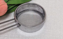 威爾基糖粉篩撒粉器糖霜篩烘焙工具小篩子過(guò)濾網(wǎng)手持不銹鋼細篩面粉篩網(wǎng) 不銹鋼糖粉篩【直徑6.5cm】 曬單實(shí)拍圖