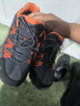 悍途（HUMTTO）透氣登山鞋低幫防滑耐磨爬山鞋四季網(wǎng)面新款舒適減震戶(hù)外徒步鞋 深灰/桔色609-男 42 曬單實(shí)拍圖