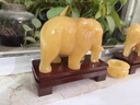 天然玉石米黃玉吸水風(fēng)水大象擺件一對擺設石雕石頭小象飾品招財 長(cháng)15cm一個(gè) 曬單實(shí)拍圖