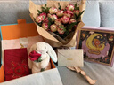 Jellycat乳白色懷抱玫瑰邦尼兔毛絨玩偶送禮生日禮物2026情人節新品 乳白色懷抱玫瑰邦尼兔禮盒裝 Medium 曬單實(shí)拍圖