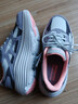 斯凱奇成毅同款縱云2.0女鞋復古時(shí)尚舒適透氣回彈專(zhuān)業(yè)跑步鞋129482 曬單實(shí)拍圖