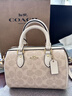 蔻馳（COACH）女包經(jīng)典標志涂層帆布斜挎包時(shí)尚百搭情人節禮物 沙黃色配白色CW329IMXDM 曬單實(shí)拍圖