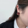 瑞泓祥999純銀耳針紅色方形耳釘女安可拉紅耳環(huán)輕奢高級感氣質(zhì)春夏耳飾 999純銀耳針-紅色方形耳釘一對 曬單實(shí)拍圖
