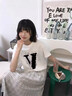 一寸相思純棉t恤女白色短袖2026新款爆款夏季時(shí)尚百搭小眾獨特別致上衣服 白色-字母V M (100-110斤） 曬單實(shí)拍圖