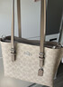 蔻馳（COACH）【品牌直供】女士MOLLIE中號斜挎手托特包CV965新年情人節禮物 曬單實(shí)拍圖