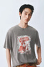 UR秋季新款男裝趣味復古卡通圖案棉質(zhì)短袖T恤UUV450003 暖灰 L 曬單實(shí)拍圖