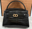 CHARLES&KEITH鱷魚(yú)紋凱莉包手提斜挎婚包包女包生日女神節禮物CK2-50270880-1 Black黑色 S 曬單實(shí)拍圖