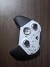 微軟（Microsoft）Xbox無(wú)線(xiàn)游戲手柄 Elite 2精英2代二代 白色青春版 無(wú)線(xiàn)控制器 藍牙 PC/平板/手機 Steam 明末 曬單實(shí)拍圖