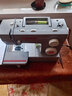 勝家（SINGER）4423家用縫紉機電動(dòng)帶簡(jiǎn)易鎖邊臺式多功能鎖邊鎖眼帶拓展板 曬單實(shí)拍圖