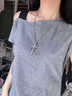 柯蘭娜韓系假兩件灰色斜肩短袖T恤女夏季辣妹撞色修身褶皺miu系露肩上衣 灰色 M （ 90-105斤） 曬單實(shí)拍圖