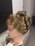 新娘盤(pán)發(fā)化妝編發(fā)卷棒造型練習假發(fā)頭模展示模特頭剪發(fā)練習模具 80% 真發(fā)金色盤(pán)頭化妝專(zhuān)用下單就送桌面小支架 曬單實(shí)拍圖