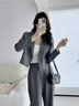 晨芙短款西裝外套女春秋高級感小個(gè)子休閑氣質(zhì)女神范職業(yè)正裝西服套裝 灰色西裝+西褲 M 建議95-105斤 曬單實(shí)拍圖