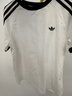 阿迪達斯（adidas）3 STRIPES T-SHIRT 日常運動(dòng)短袖圓領(lǐng)T恤 KE0920白色 曬單實(shí)拍圖