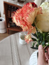 38女神婦女節禮物 云南家庭插花組合 5枝玫瑰+2-3枝多頭玫瑰+5枝康乃馨+隨機草1束 曬單實(shí)拍圖