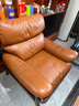 弗斯法瑟 單人沙發(fā)椅真皮客廳陽(yáng)臺躺椅中古風(fēng)頭層牛皮復古包豪斯休閑椅子 焦糖色-進(jìn)口粒面頭層牛皮 曬單實(shí)拍圖