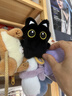 Murcia可愛(ài)呆萌抱小魚(yú)大眼黑貓掛件毛絨玩偶情侶包掛件創(chuàng  )意小黑貓鑰匙扣 曬單實(shí)拍圖