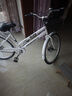 飛鴿（FG FLYING PIGEON）城市通勤自行車(chē)26英寸男女式成人學(xué)生碟剎款城市代步買(mǎi)菜車(chē)白 曬單實(shí)拍圖