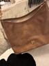 百麗女包質(zhì)感植鞣斜挎包送禮油蠟質(zhì)感hobo包X7468DX5 棕色 曬單實(shí)拍圖