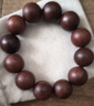 樂(lè )喵（LEMIAO）木質(zhì)佛珠紅檀手串紅木紫檀文玩男女順紋小孔手鏈飾品念珠檀木七夕 圓滿(mǎn)款-約15MM 15顆  B07-201 曬單實(shí)拍圖