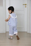 班喜迪女童夏裝套裝2026新款洋氣時(shí)髦寶寶無(wú)袖上衣兒童七分褲夏季兩件套 藍色 90 曬單實(shí)拍圖