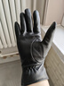 俞兆林（YUZHAOLIN）羊皮手套女冬可愛(ài)韓版觸屏加絨加厚防寒保暖防風(fēng)開(kāi)車(chē)短款摩托機車(chē) 黑色/真皮/絨里 S 曬單實(shí)拍圖