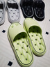 七色紡漏水拖鞋男踩屎感浴室鏤空厚底防滑情侶洗澡居家用女涼拖 灰42-43 曬單實(shí)拍圖