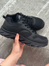 安踏男鞋運動(dòng)鞋男春夏季男士軟底網(wǎng)面透氣跑步鞋休閑鞋皮面防水鞋子男 【熱賣(mài)推薦款春季新款男鞋】黑色 42 （8.5碼） 曬單實(shí)拍圖