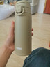 膳魔師（THERMOS）保溫杯日本原裝進(jìn)口大容量運動(dòng)男女水杯子帶提手超長(cháng)保溫2025新款 卡其色400ml 曬單實(shí)拍圖
