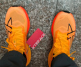 特步（XTEP）【2000公里三代】跑步鞋兩千公里三代男女馬拉松競速2000KM運動(dòng)鞋 新熒光橙/黑【男】 橙風(fēng)破浪 42 曬單實(shí)拍圖