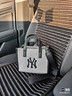 MLB官方 男女士復古26冬季新款運動(dòng)斜挎包單肩包禮物 紐約洋基隊/黑色 F 曬單實(shí)拍圖
