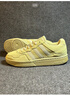 adidas「面包鞋」COURTIC經(jīng)典運動(dòng)板鞋男女阿迪達斯官方三葉草 芥末黃   44 曬單實(shí)拍圖